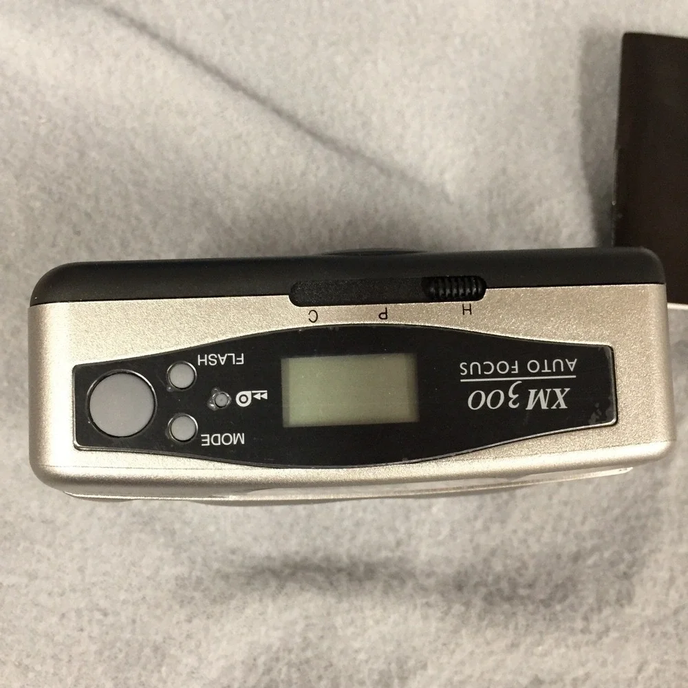 Vivitar XM 300 Auto Focus APS Film Camera‎ Silver Black with Box and Manual